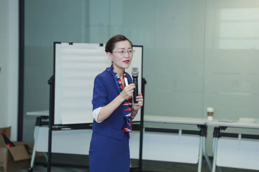 职业素养专家陈诗彤:"培养高素质人才,打造持续竞争力.