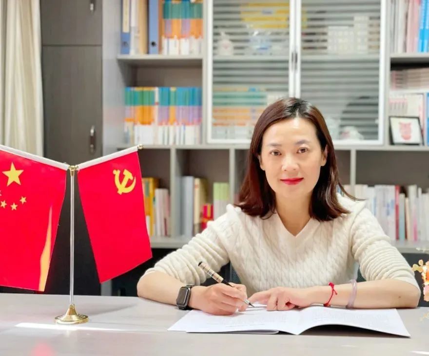 校长来上课丨新迎一小田雪芬在大自然中感受语文的美