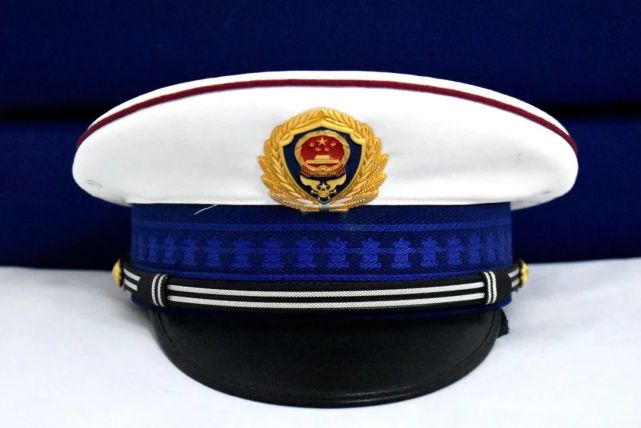 小蓝夜话丨今天的我是一顶大檐帽