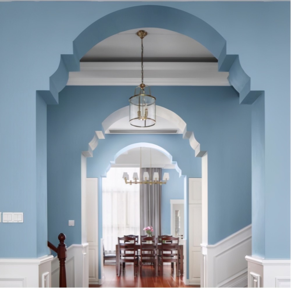 与蓝一见钟情的别墅蓝白色扩空间纵深三重拱形门显大气