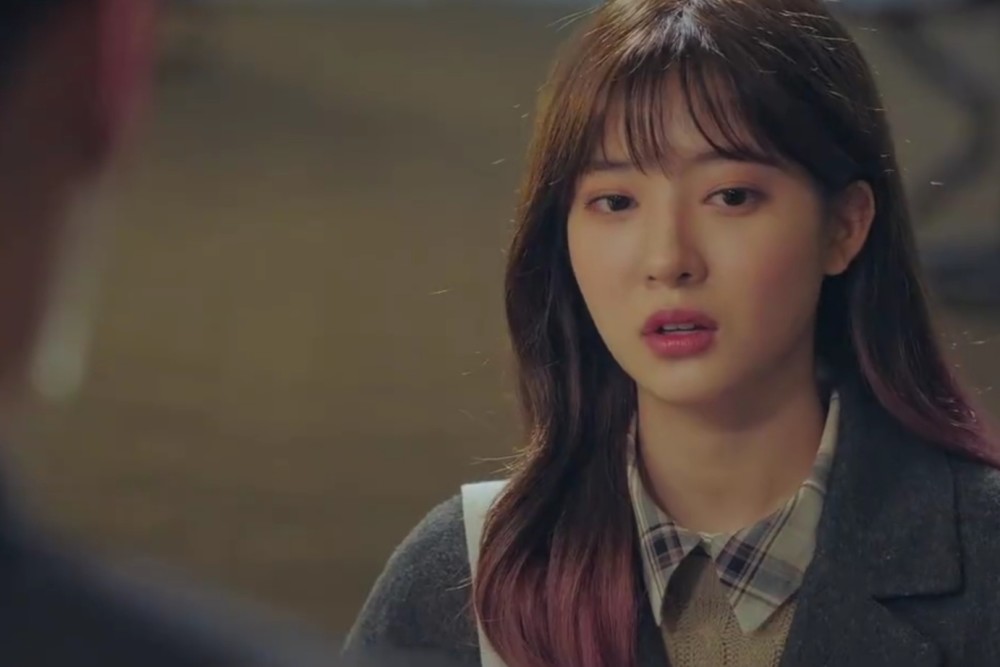 《顶楼》:开局就领盒饭,活在别人回忆的雪雅,为何被观众喜欢?