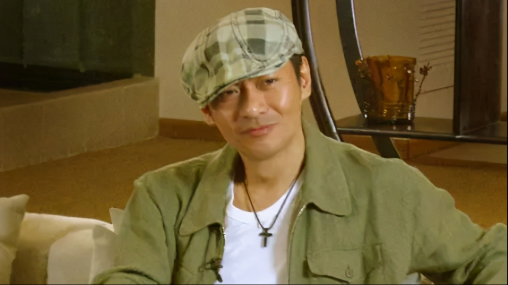 江华隐秘往事:tvb男神今卖保险为生,与邓萃雯13年恩怨让人唏嘘