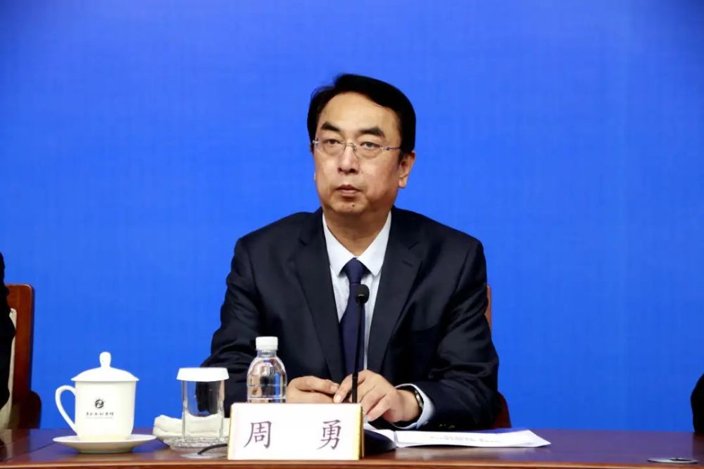 周勇答:谢谢这位记者朋友的提问,也借此机会向新闻媒体一直以来对山东