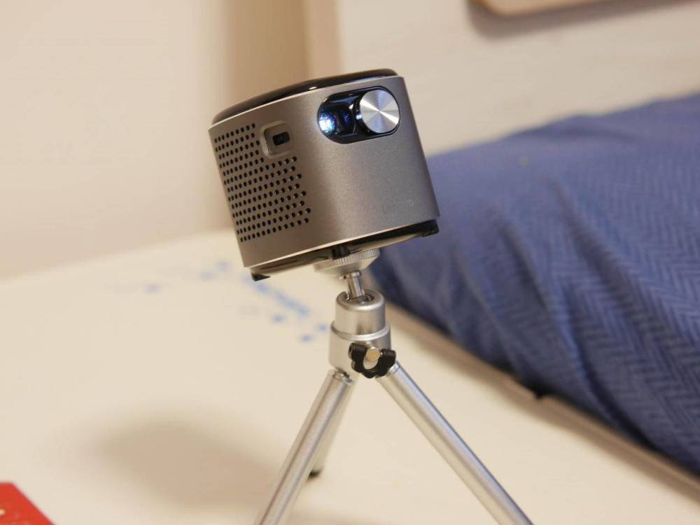 联想挑战最小投影仪?安卓系统,鸡蛋大小能投100寸