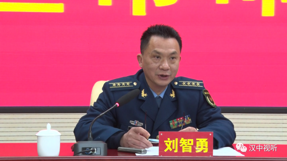 汉中军分区召开宣布命令大会任命李贤晔为汉中军分区政治委员