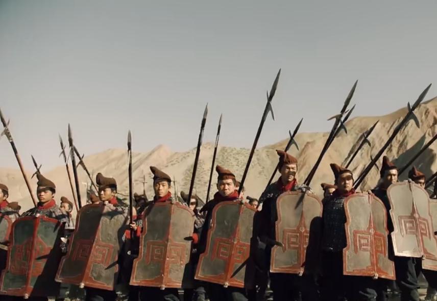 二年,麃公将卒攻卷,斩首三万;十三年,桓齮攻赵平阳,斩首十万.