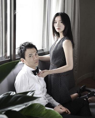 周迅离婚引热议,27年恋爱史不输王菲,天后影后曾是情敌_腾讯新闻