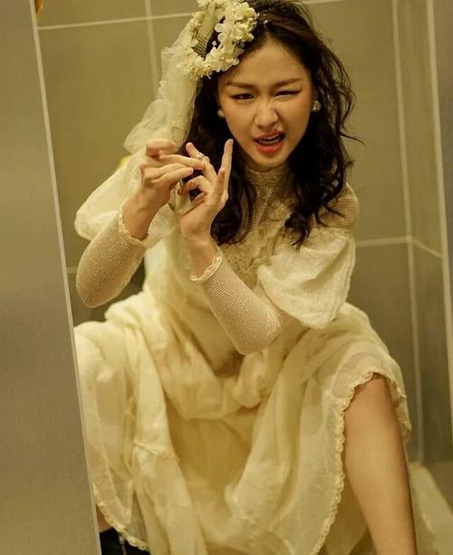 李佳琦特意开直播间给金婧庆生贴心准备惊喜这对cp太好嗑了