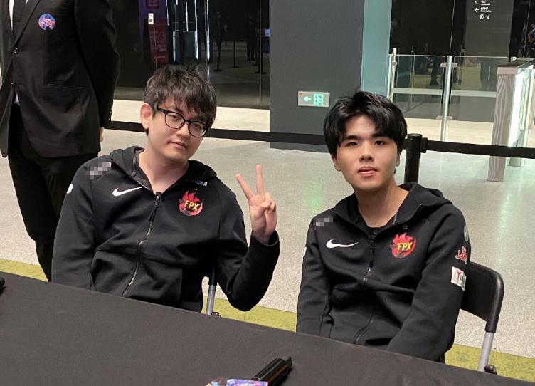 fpx官宣金贡离队后doinb又透露1个坏消息金贡确定不打比赛了