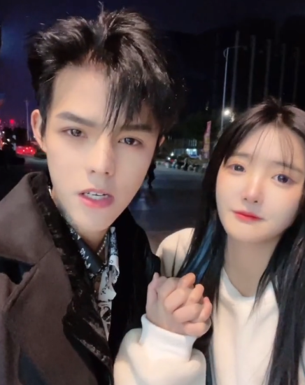 还不信殷世航与套路璐是炒作看到何婧婧个人简介复合迹象很明显