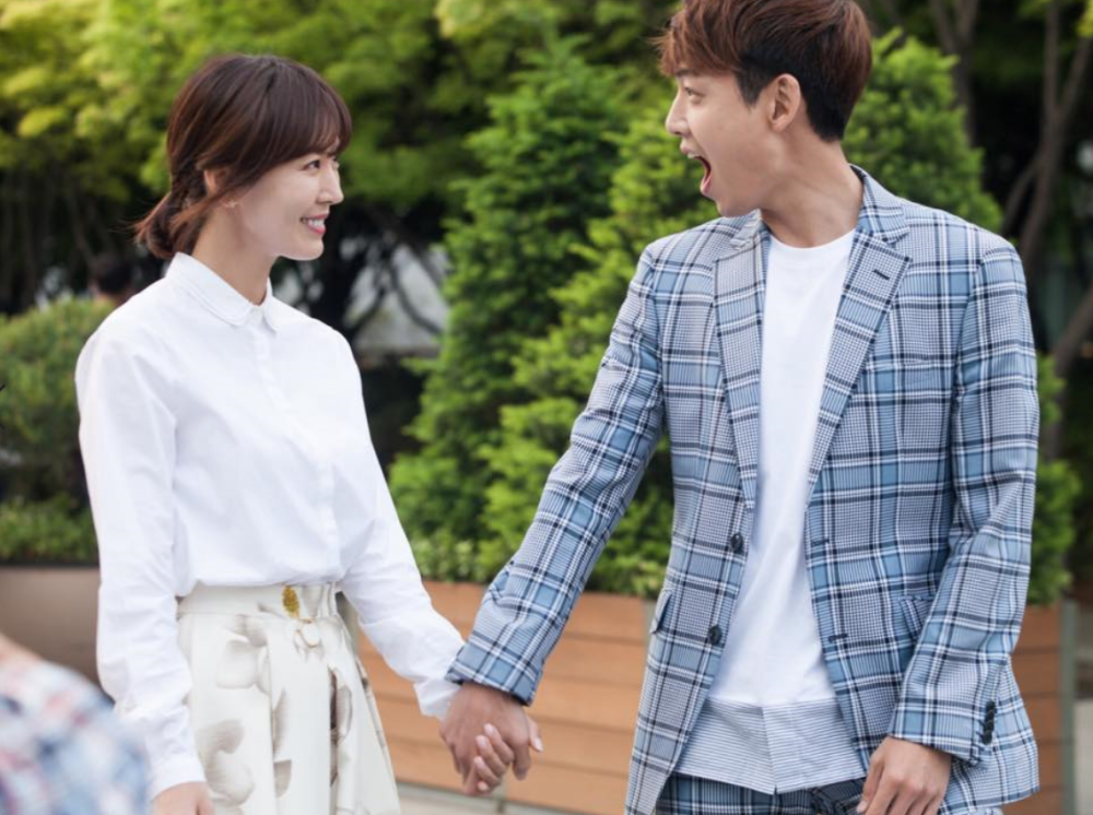 顶楼金素妍演技炸裂14岁出道曾搭档李秉宪李准基妥妥的男神收割机