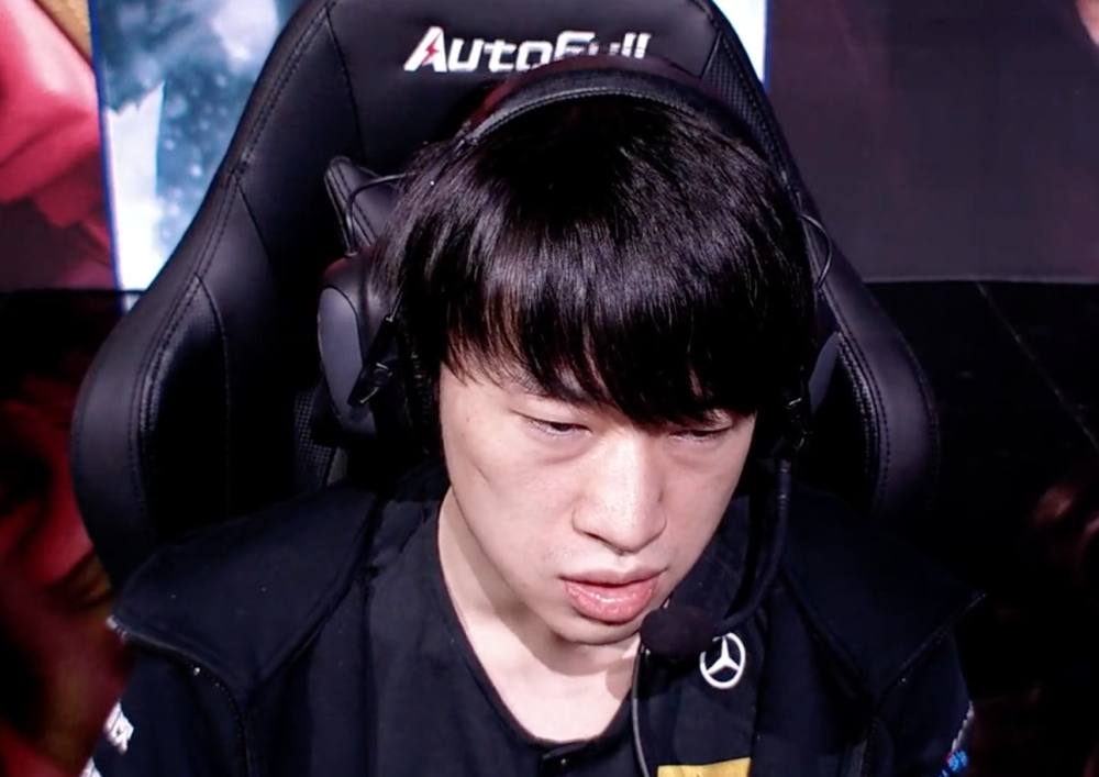 rng德杯失利小虎英雄池成大问题下路依旧是carry点