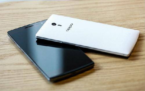 2014 年,oppo find 7 就首发搭载了与索尼联合定制的 imx-214 第二代