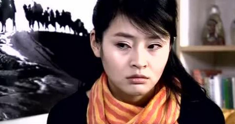 她放弃当外交官做明星,出道13年0绯闻,与老公闪婚恩爱10年_腾讯新闻