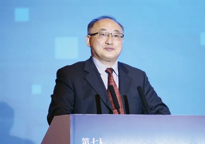 特别报道张守文主动适应新形势强化食品安全监管