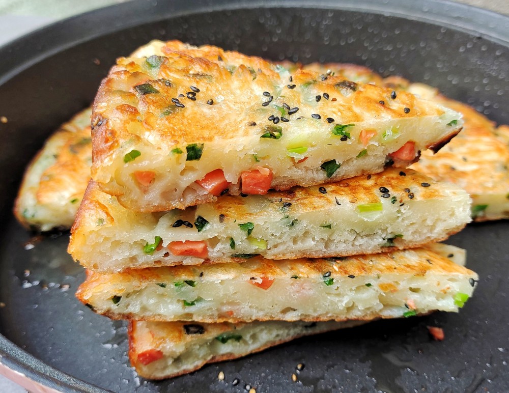 冬天,迷上了这懒人早餐饼,手不沾面,5分钟出锅,香软酥脆