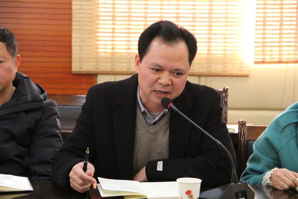 凌云县教育局召开2021年教育工作务虚会