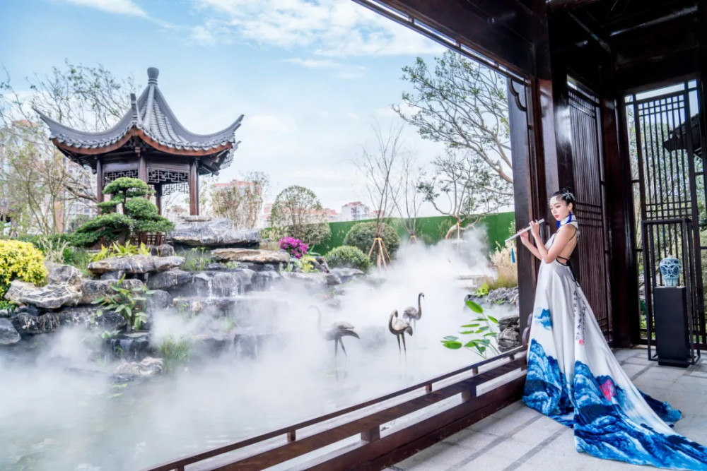 值得注意的是,山水秋鸣更是从传统名作中吸纳文化意境,打造出疏影暗香