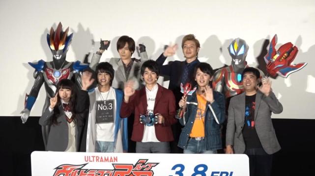 神社,由此直接引爆了舆论,单单是这一个行径,就足以证明他是右翼分子