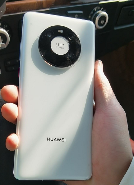 小米11和华为mate40到底该选哪一个又到了二选一的时候了