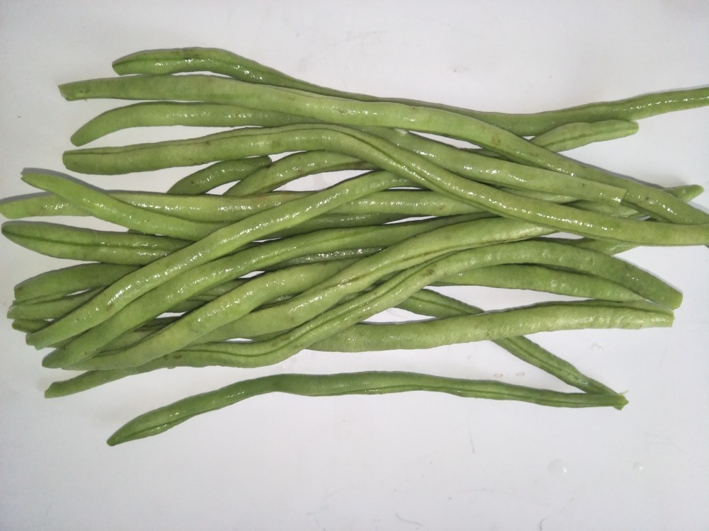 天冷更要多吃青菜,长豆角翠绿又好吃,分享美味做法,豆角嫩又香