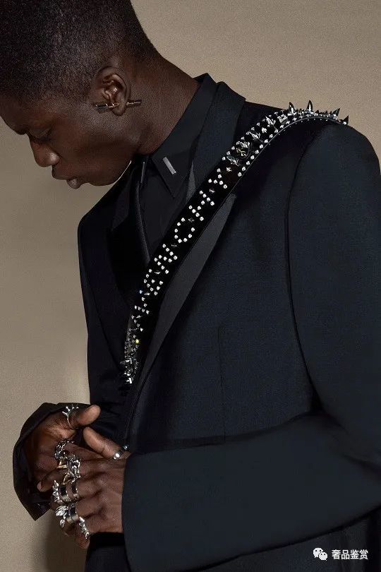 新包|givenchy 2021 秋季新包预览:哥特风格金属元素