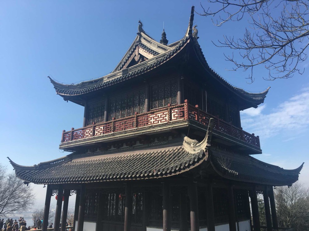虞山国家森林公园内除了福兴寺和宝岩寺之外,还有一个维摩寺遗迹,在