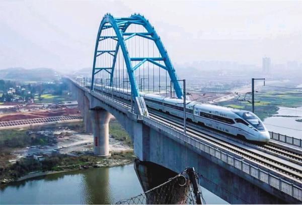 静音车厢!成渝高铁明日起将有新变化!_腾讯新闻