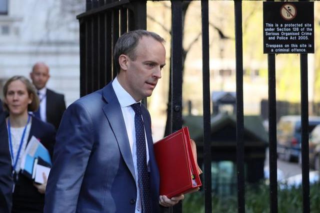英国卫生大臣汉考克23日在唐宁街首相府举行的新闻发布会上表示,英国