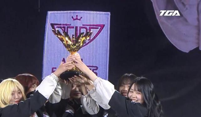 王者荣耀女子战队来了,这可是真正的女子玩家的较量,很有看头,其中ag