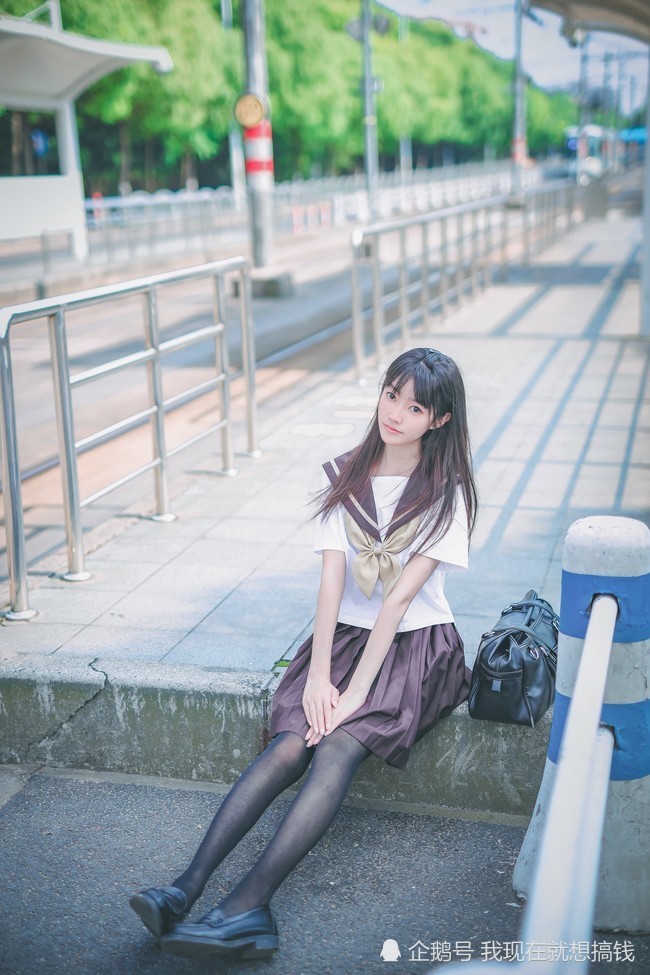 jk少女 在没风的地方找太阳吧