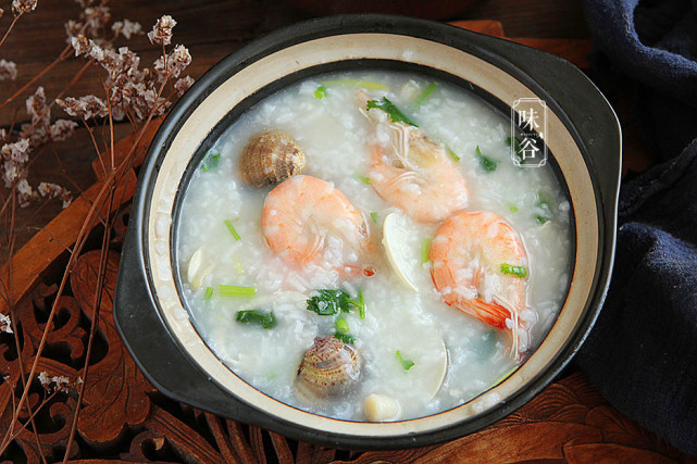 入冬后我家就爱这锅海鲜粥鲜掉眉毛暖心又暖胃