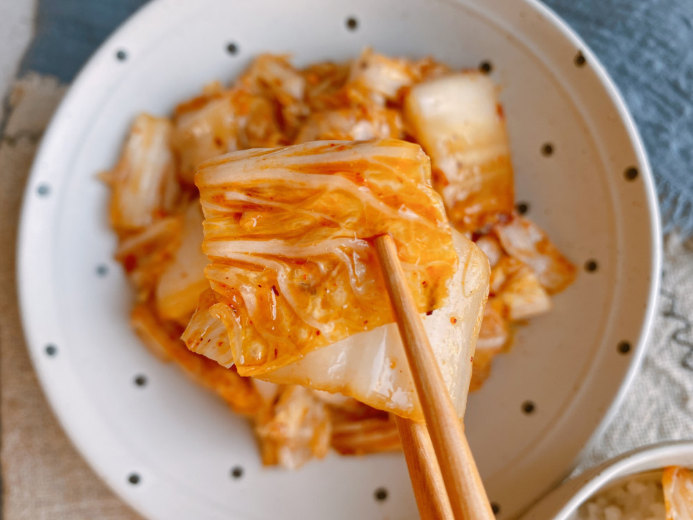 速成版腌白菜,低成本1小时就能上桌,酸辣爽口,比辣白菜还好吃