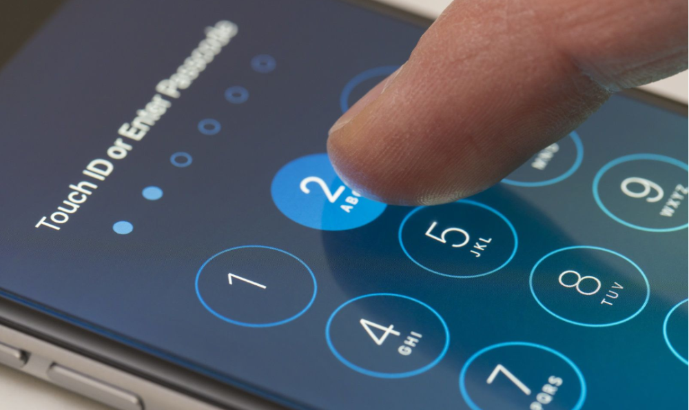 十三香成真!iphone13如约而至,砍掉刘海,回归指纹解锁