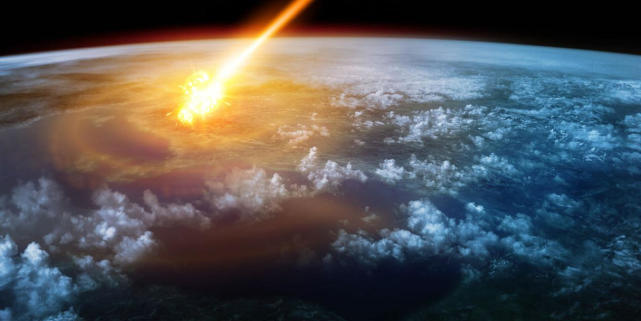 巨大陨石坠落青海场面震撼如果砸到城市会怎样