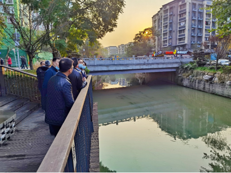 少城街道全面落实河长制坚定打赢碧水保卫战信心