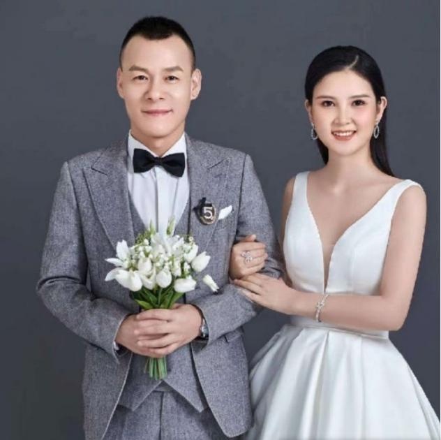 网红传说哥办奢华婚宴劳斯莱斯车队接亲太气派被曝抛妻弃子