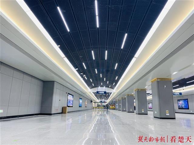 武汉首条跨市地铁!11号线三期葛店南站正式亮相