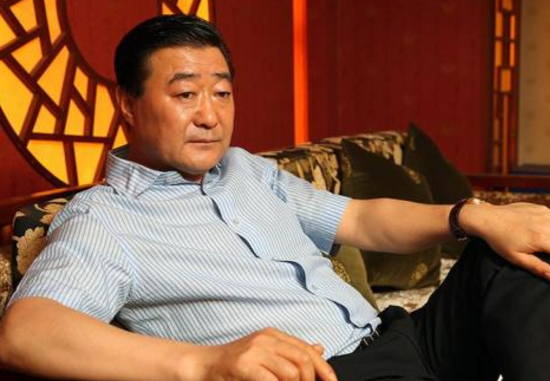 村支书转行当煤老板,后一口气买下北京109套房,又赚
