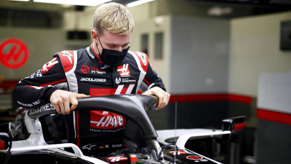 哈斯车队官宣马泽平为正式车手 f1终究还是金钱至上的游戏_腾讯新闻