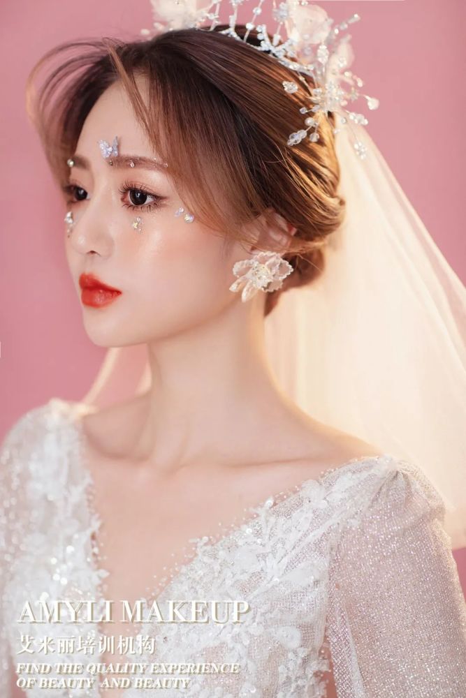 婚礼新娘,简约实用的中式 白纱造型_腾讯新闻