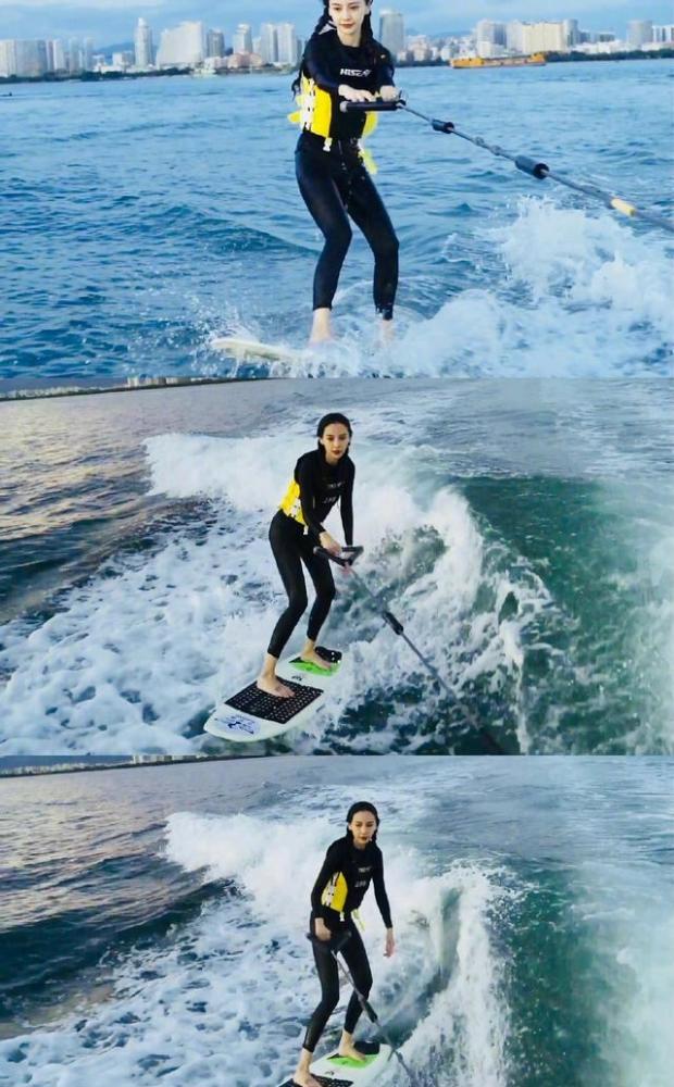 baby冲浪翻车现场!360度花式入水只帅3秒,穿紧身衣乘风破浪a炸.