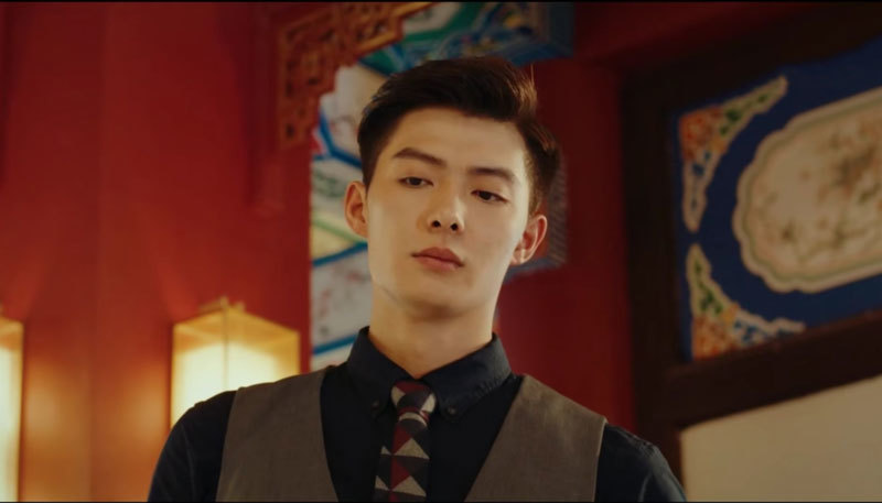 终极笔记:张日山现身仍年轻,尹南风唯命是从,三个字打发了小花_腾讯