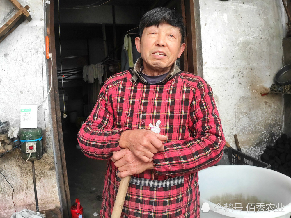 安徽农村"变色"美食,0℃时才能制作,卖豆腐的老板忙坏了