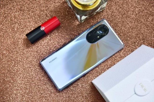 华为新机nova8系列,你,细品