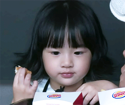 吴佳怡五岁的样子图片