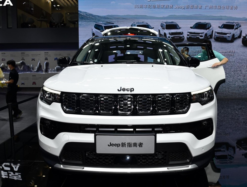 2021款jeep指南者预售138万油耗7升精致外观真帅气