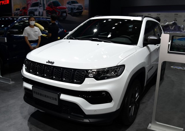 2021款jeep指南者预售138万油耗7升精致外观真帅气