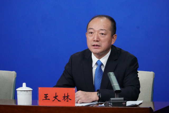 西高铁开通运营新闻发布会上,中铁兰州局集团公司总调度长王大林表示