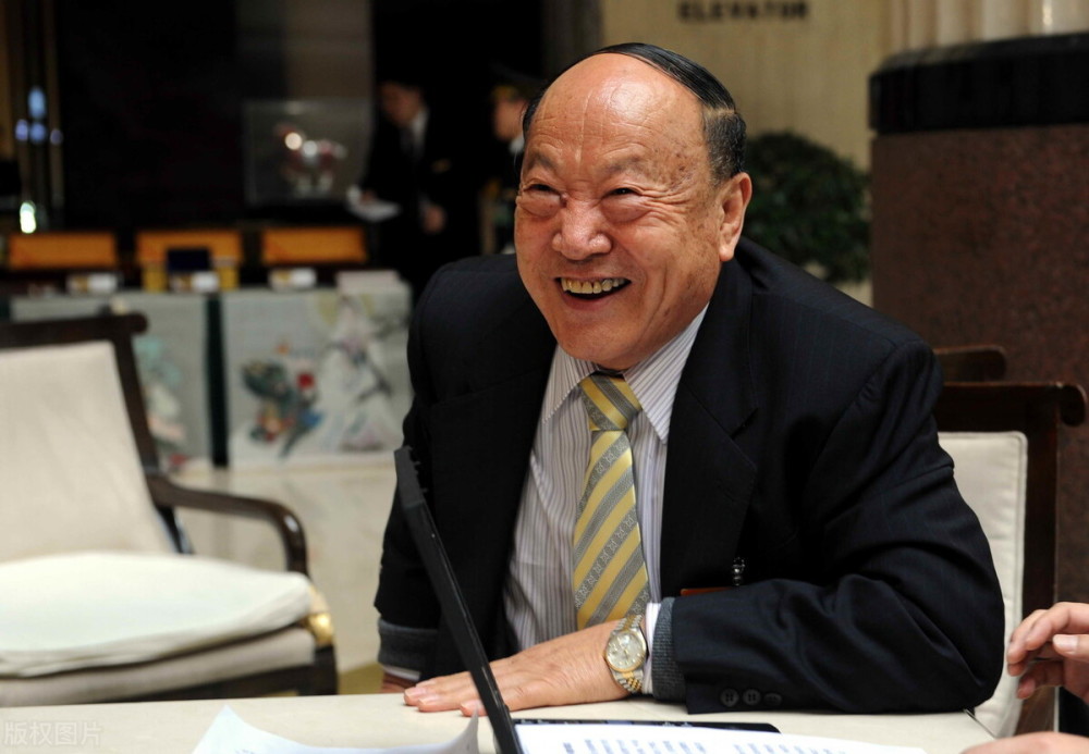 正在谋求卖掉上市公司的还有潍坊诸城的郑和平,他去年底与一家公司